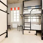 Hostel Urban