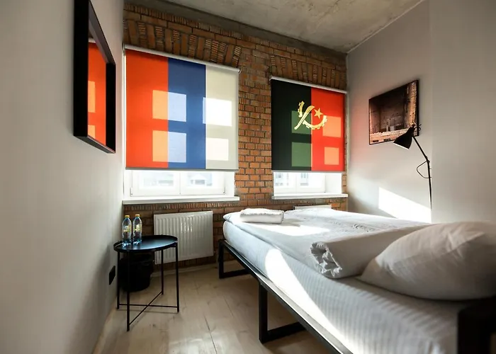 Urban Hostal